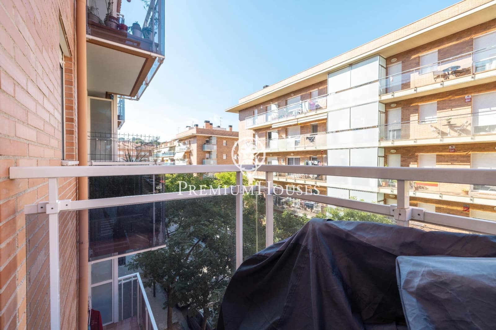 2 bedroom Flat for sale in Tarragona city with pool garage - € 335,000 (Ref: 10184865)