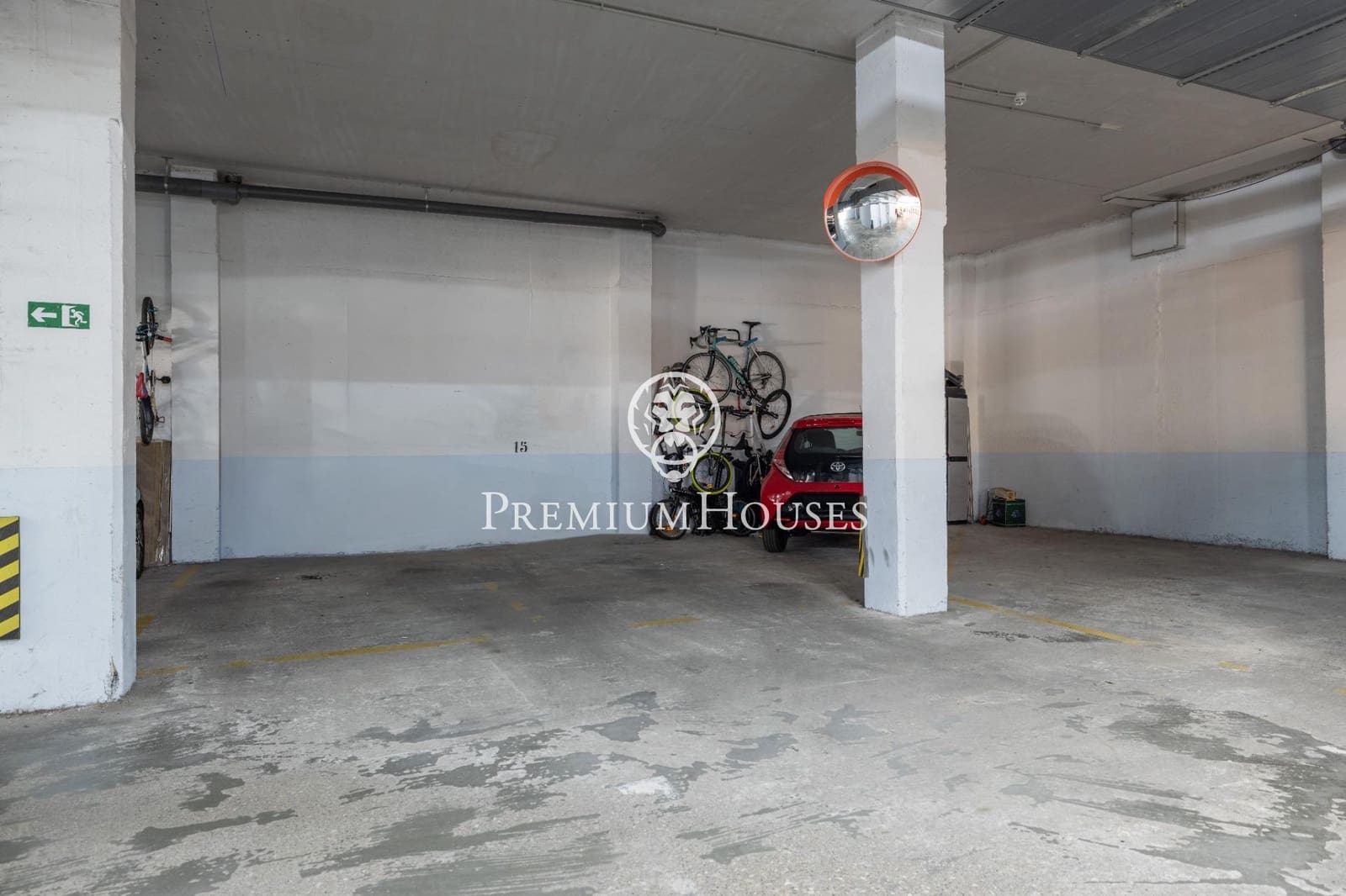 2 bedroom Flat for sale in Tarragona city with pool garage - € 335,000 (Ref: 10184865)