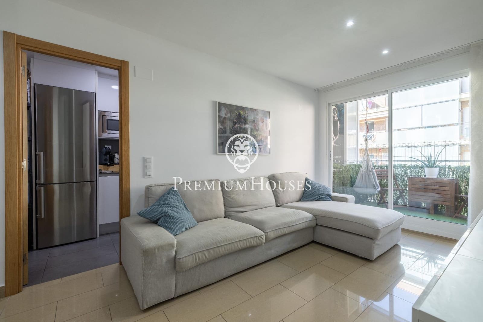 2 bedroom Flat for sale in Tarragona city with pool garage - € 335,000 (Ref: 10184865)