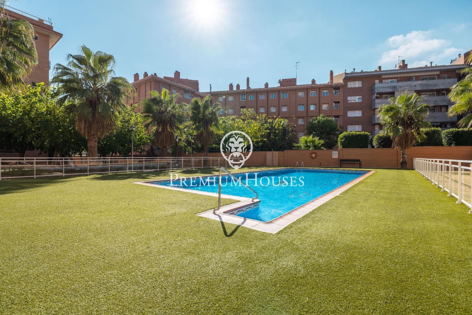 2 bedroom Flat for sale in Tarragona city with pool garage - € 335,000 (Ref: 10184865)