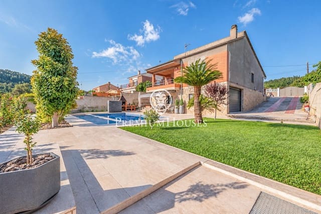4 bedroom Villa for sale in Gavà with pool garage - € 1,250,000 (Ref: 10187308)
