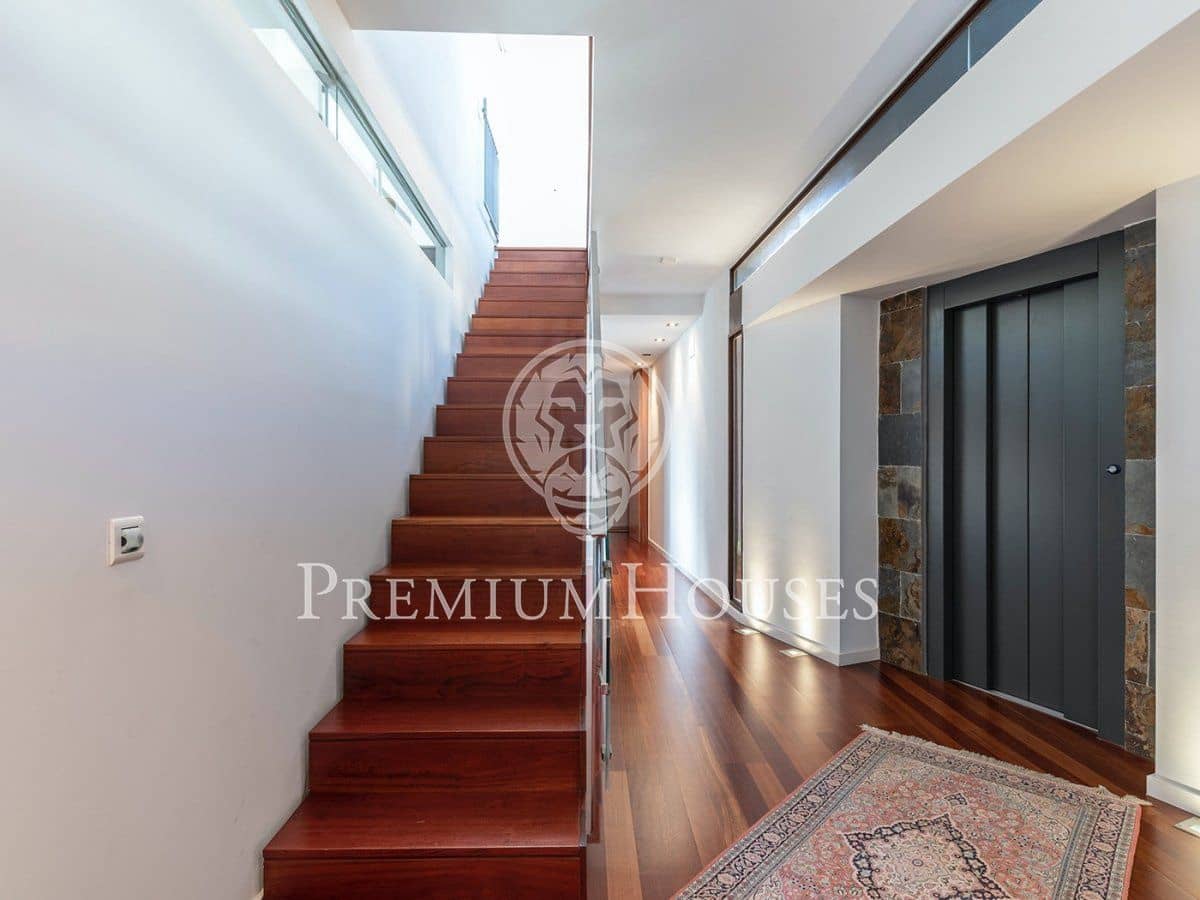 6 soveværelse Villa til salg i Gava med swimmingpool garage - € 2.200.000 (Ref: 5023672)