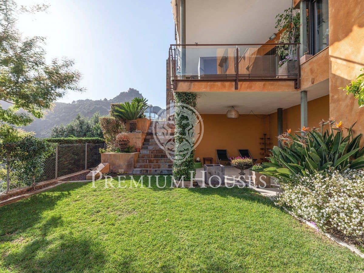 6 soveværelse Villa til salg i Gava med swimmingpool garage - € 2.200.000 (Ref: 5023672)