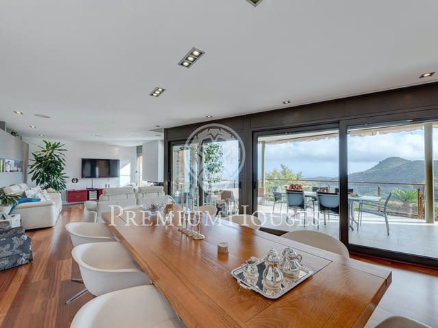 6 soverom Villa til salgs i Gavà med svømmebasseng garasje - € 2 200 000 (Ref: 5023672)