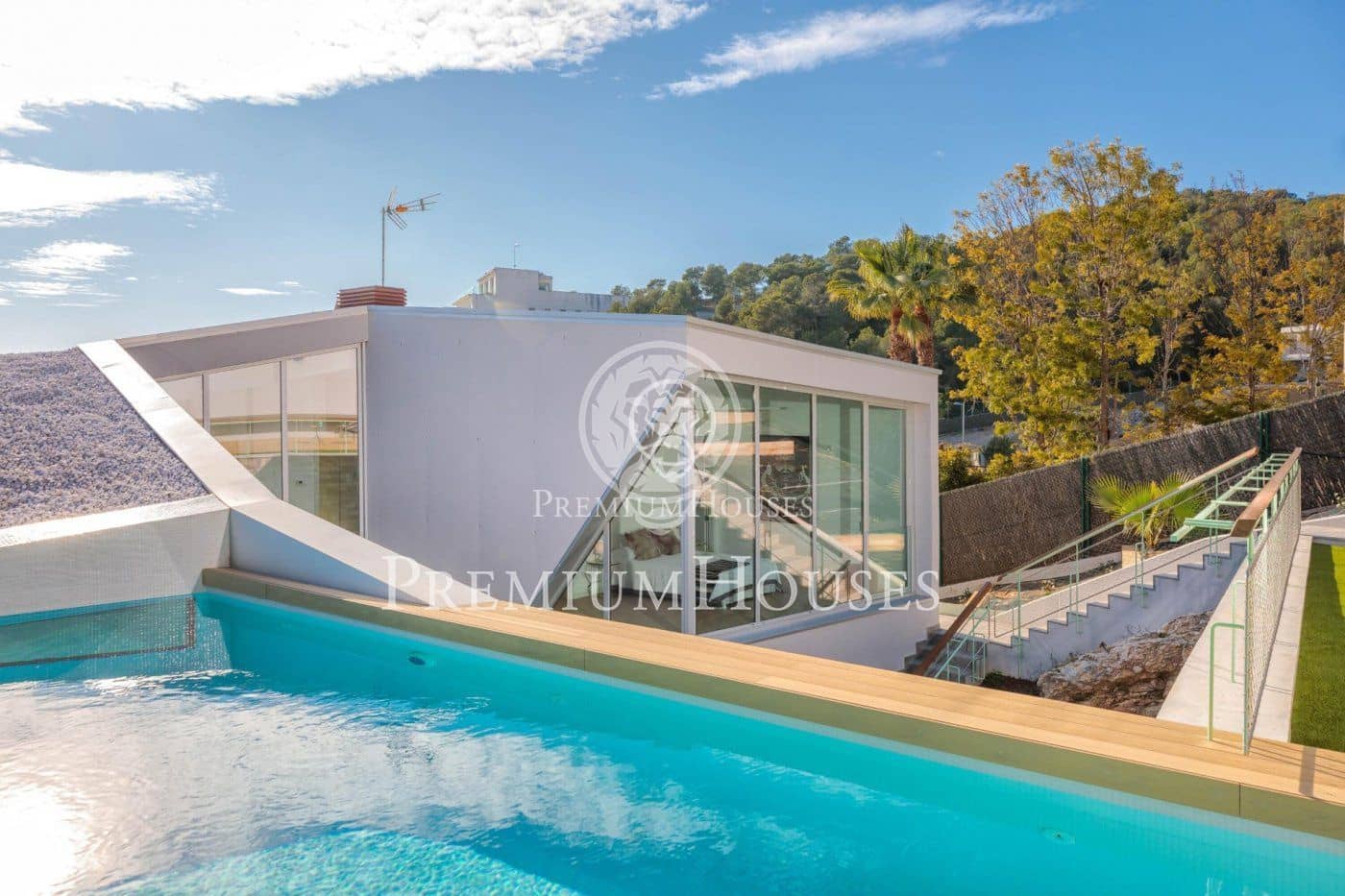 4 soveværelse Villa til salg i Sitges med swimmingpool garage - € 2.800.000 (Ref: 5031549)