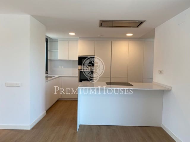 4 bedroom Apartment for rent in Gavà with pool garage - € 4,000 (Ref: 5337103)