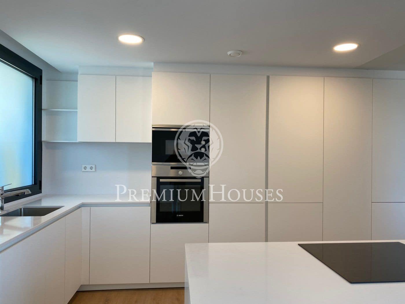 4 sovrum Lägenhet att hyra i Gava med pool garage - 4 000 € (Ref: 5337103)