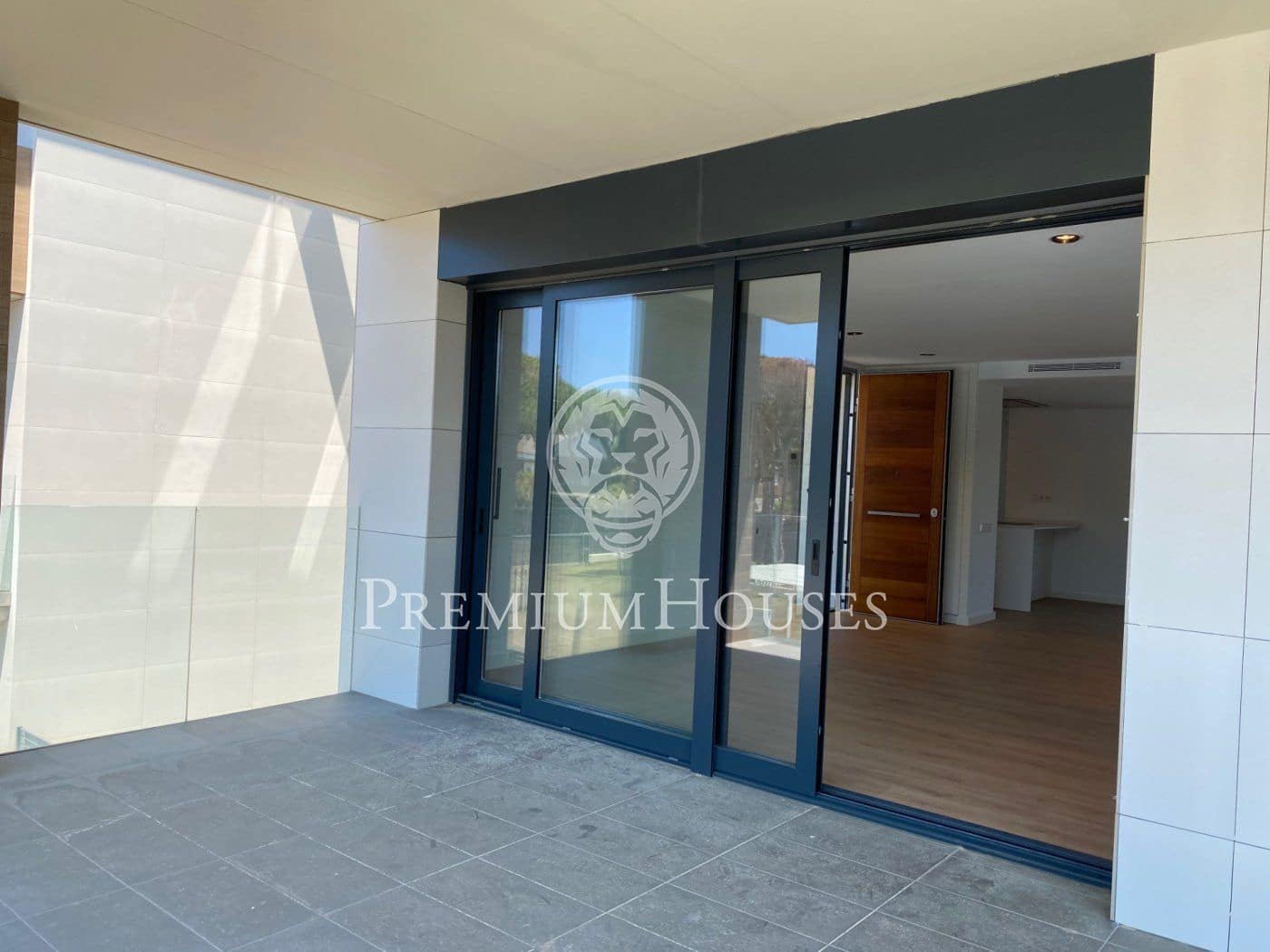 4 sovrum Lägenhet att hyra i Gava med pool garage - 4 000 € (Ref: 5337103)