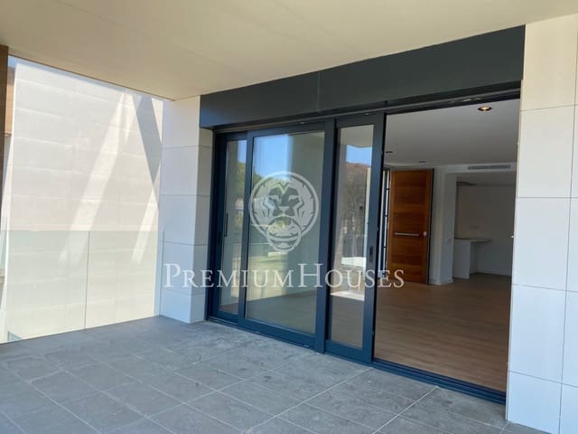 4 bedroom Apartment for rent in Gavà with pool garage - € 4,000 (Ref: 5337103)