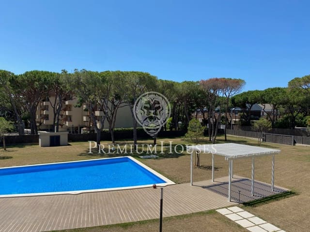 4 bedroom Apartment for rent in Gavà with pool garage - € 4,000 (Ref: 5337103)