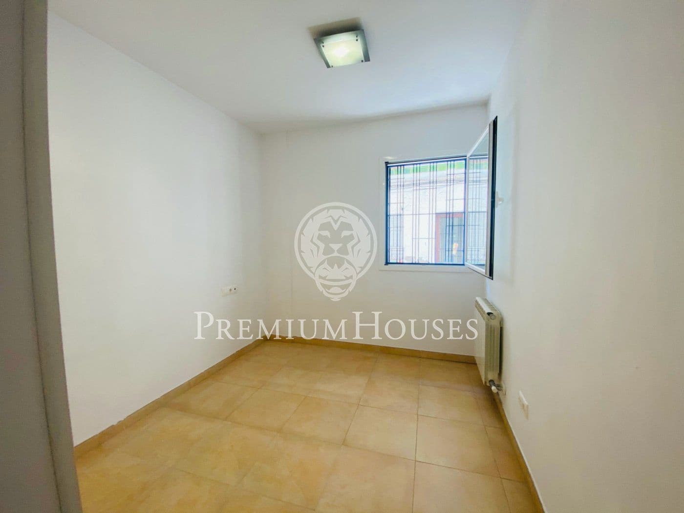 3 bedroom Flat for rent in Sitges - € 1,293 (Ref: 5566017)