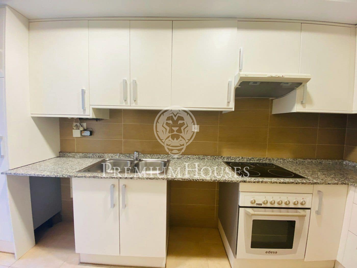 3 bedroom Flat for rent in Sitges - € 1,293 (Ref: 5566017)