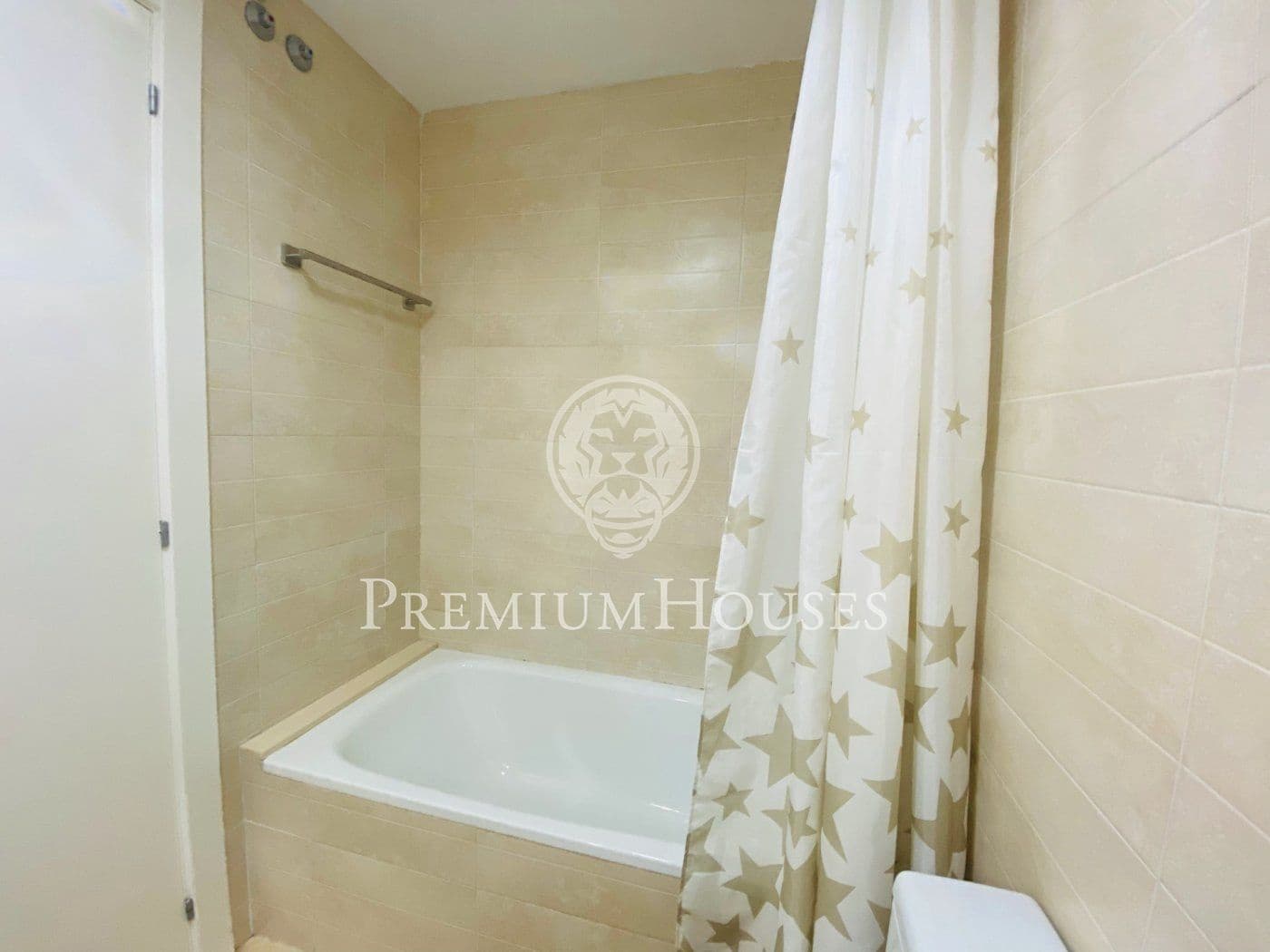 3 bedroom Flat for rent in Sitges - € 1,293 (Ref: 5566017)