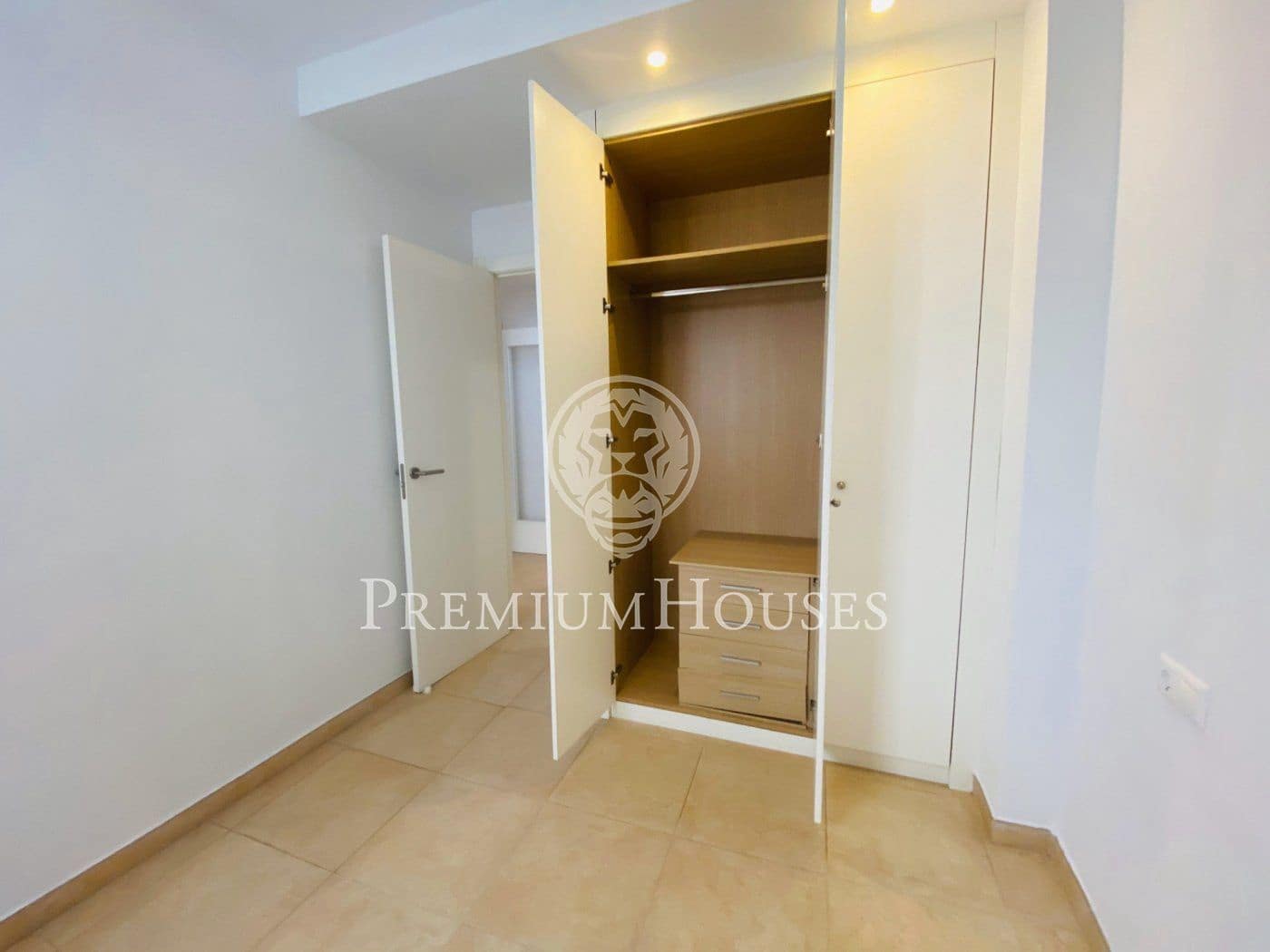 3 bedroom Flat for rent in Sitges - € 1,293 (Ref: 5566017)