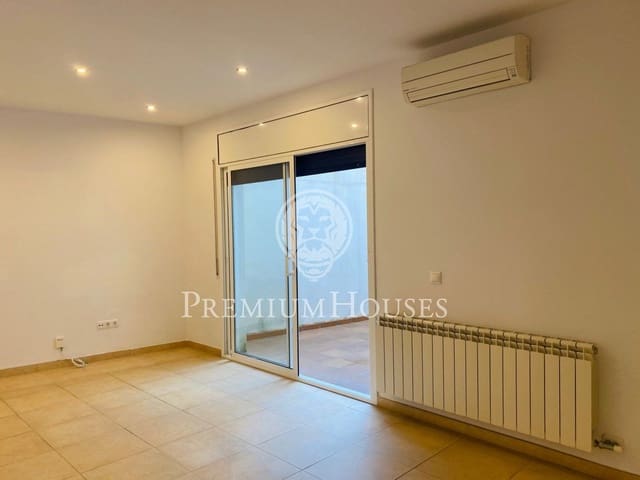 3 bedroom Flat for rent in Sitges - € 1,293 (Ref: 5566017)