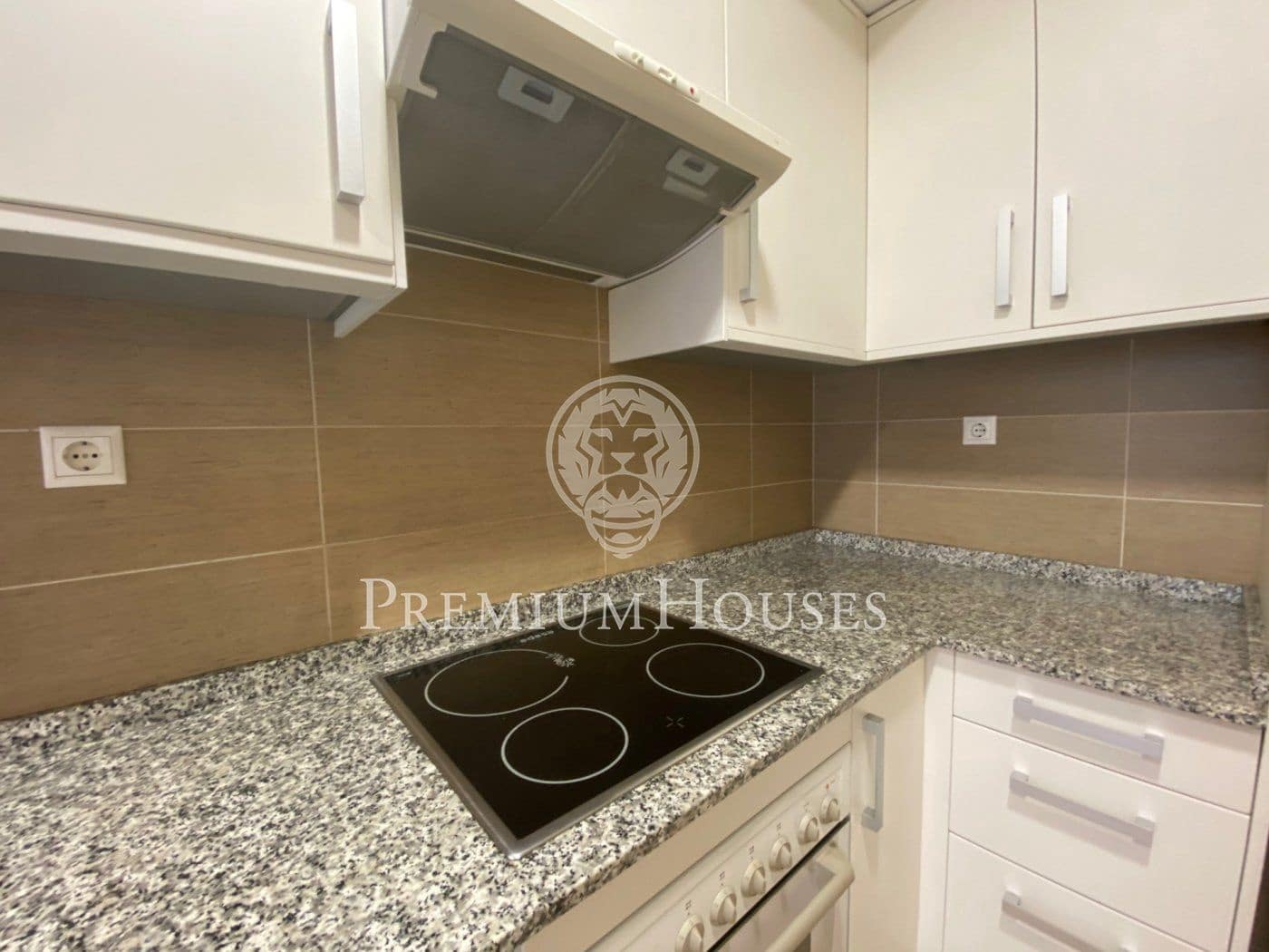 3 bedroom Flat for rent in Sitges - € 1,293 (Ref: 5566017)