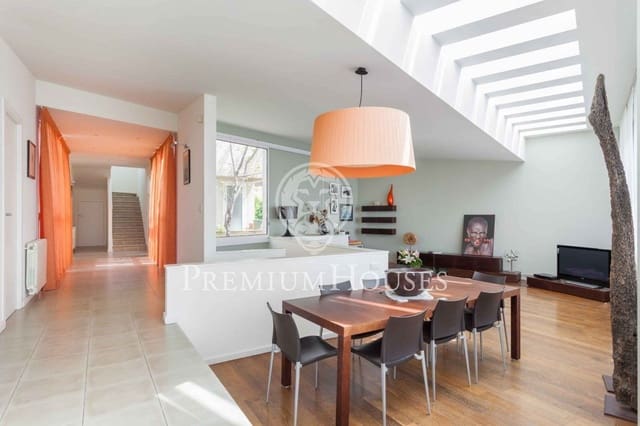 5 sovrum Villa till salu i Sitges med pool garage - 1 175 000 € (Ref: 5790372)