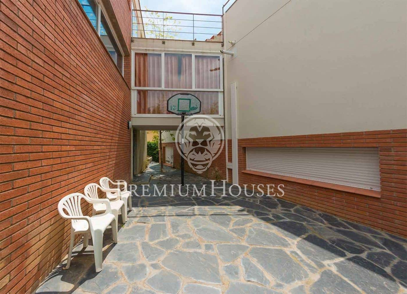 5 sovrum Villa till salu i Sitges med pool garage - 1 175 000 € (Ref: 5790372)