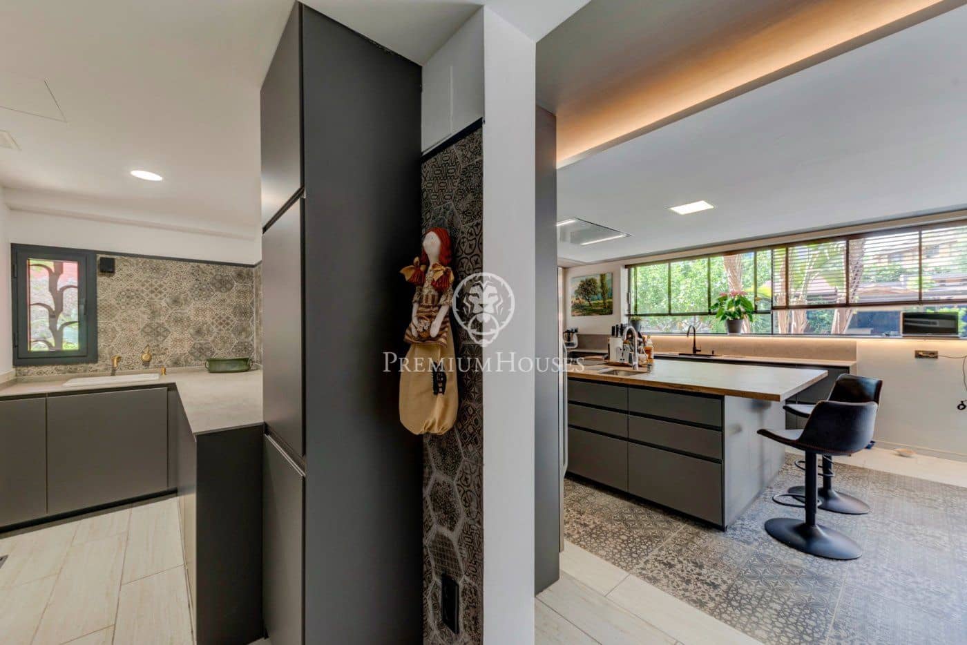 4 soveværelse Villa til salg i Vilanova i la Geltru med swimmingpool garage - € 1.065.000 (Ref: 6197807)