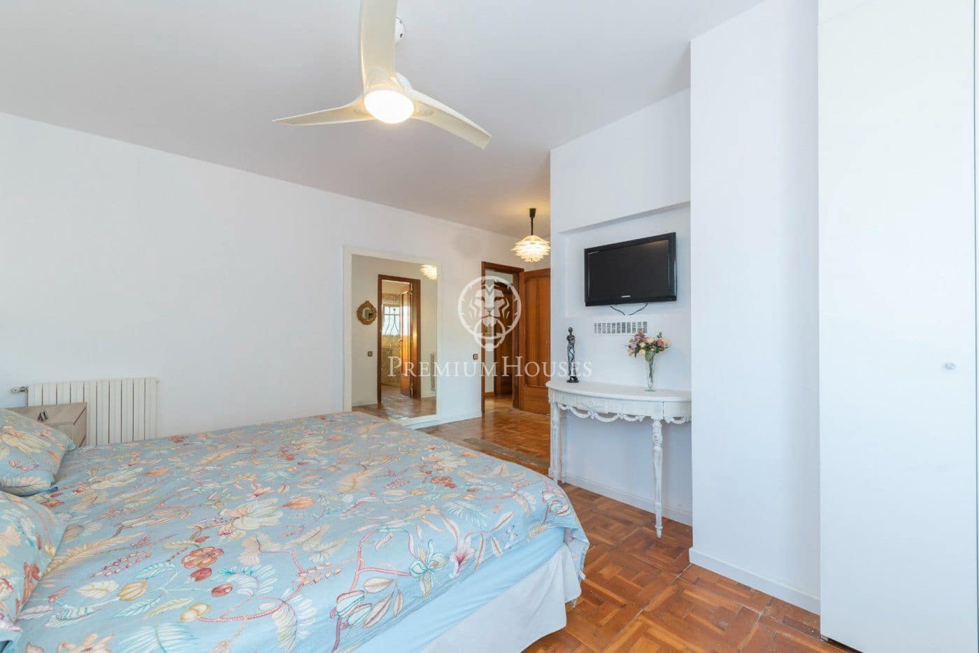 4 soveværelse Villa til salg i Vilanova i la Geltru med swimmingpool garage - € 1.065.000 (Ref: 6197807)