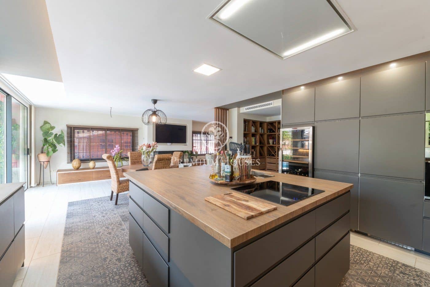 4 soveværelse Villa til salg i Vilanova i la Geltru med swimmingpool garage - € 1.065.000 (Ref: 6197807)