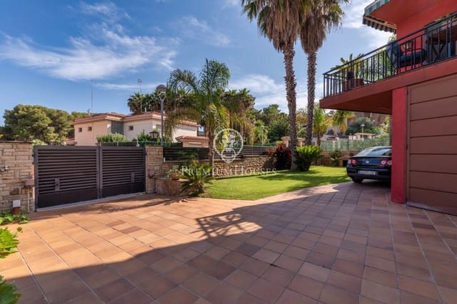 4 sovrum Villa till salu i Vilanova i la Geltrú med pool garage - 1 065 000 € (Ref: 6197807)