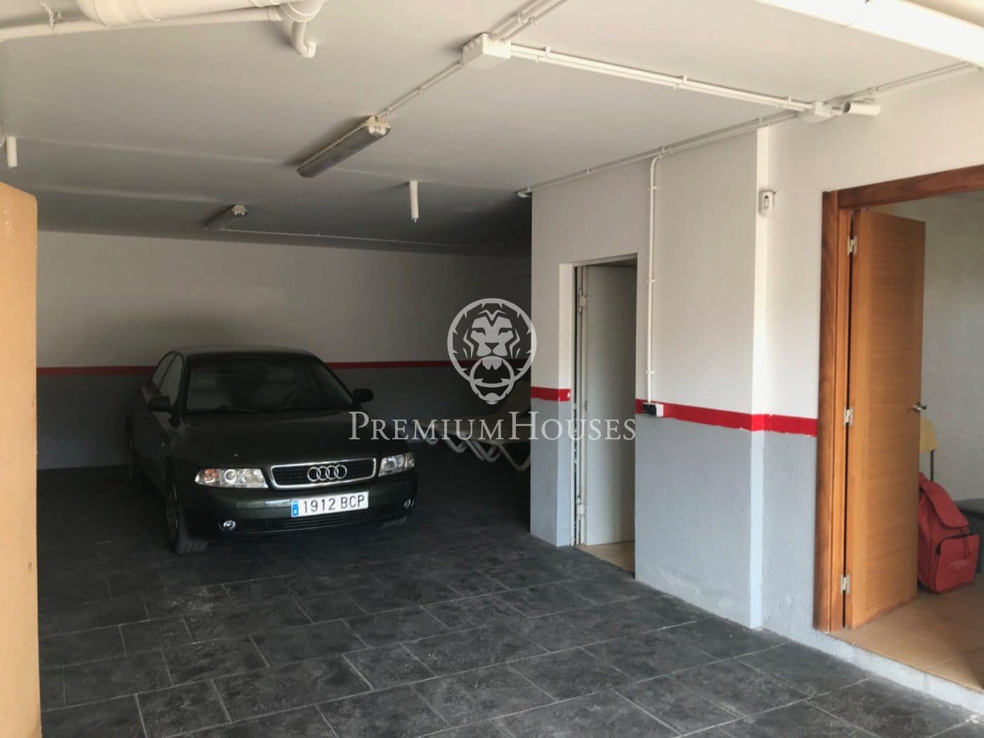 4 bedroom Terraced Villa for sale in Calafell with pool garage - € 364,000 (Ref: 6197858)