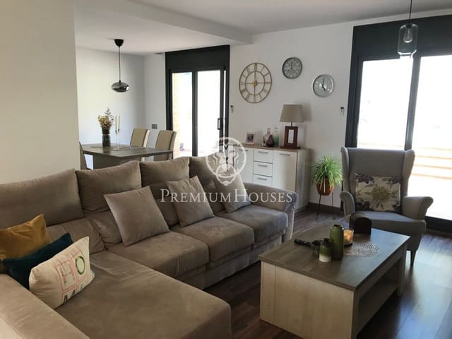 4 bedroom Terraced Villa for sale in Calafell with pool garage - € 364,000 (Ref: 6197858)