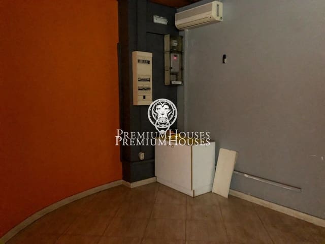 Commercial for sale in Sitges - € 165,000 (Ref: 6197877)