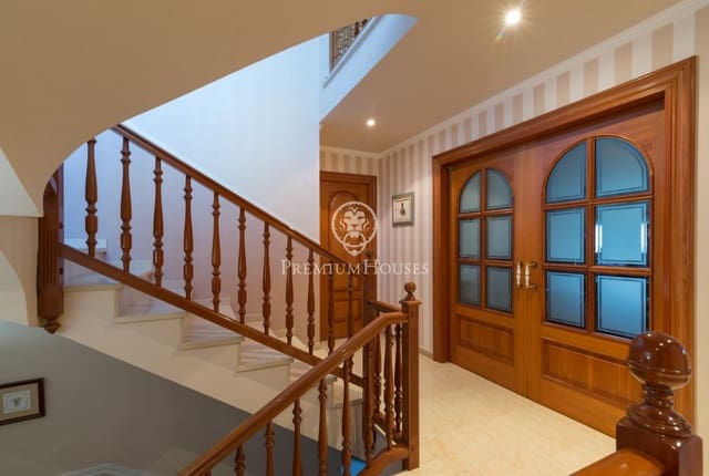 12 sypialnia Finka/Dom wiejski na sprzedaż w El Catllar z basenem - 800 000 € (Ref: 6197883)