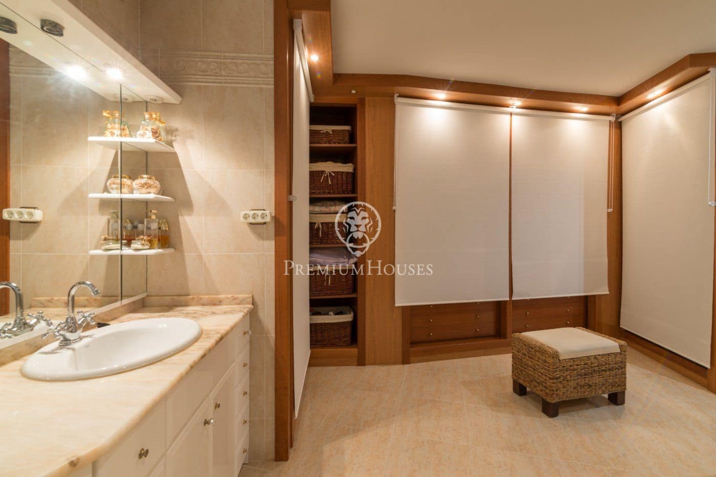 12 soveværelse Finca/Landehus til salg i El Catllar med swimmingpool - € 800.000 (Ref: 6197883)