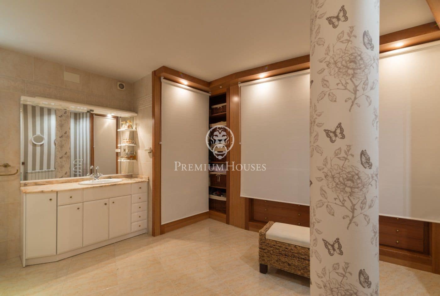 12 soveværelse Finca/Landehus til salg i El Catllar med swimmingpool - € 800.000 (Ref: 6197883)