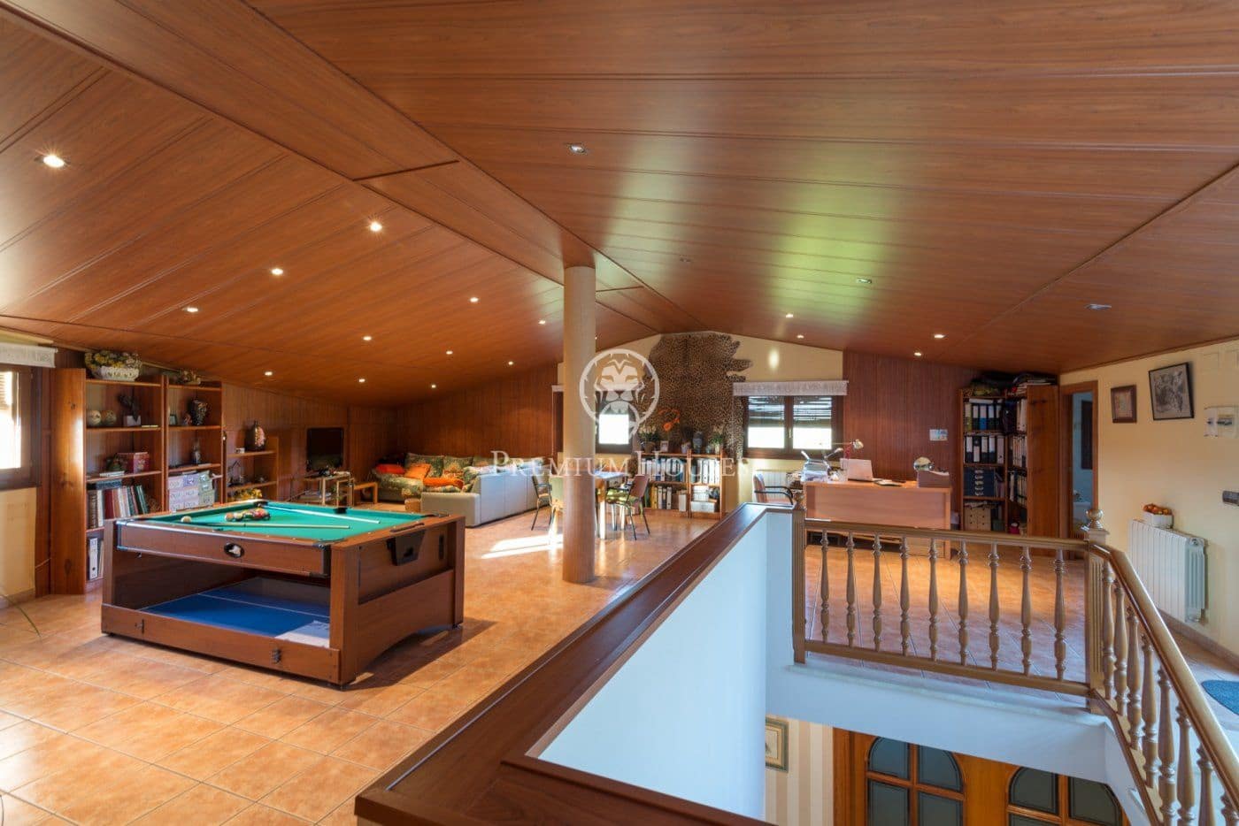 12 soveværelse Finca/Landehus til salg i El Catllar med swimmingpool - € 800.000 (Ref: 6197883)