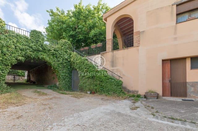 12 sypialnia Finka/Dom wiejski na sprzedaż w El Catllar z basenem - 800 000 € (Ref: 6197883)