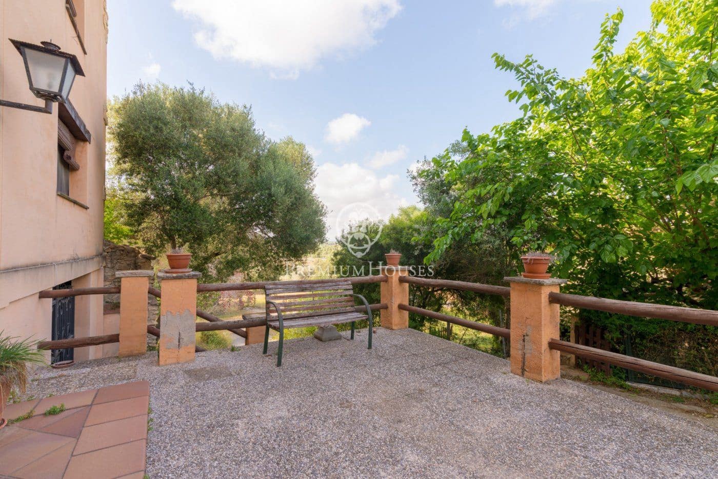 12 soveværelse Finca/Landehus til salg i El Catllar med swimmingpool - € 800.000 (Ref: 6197883)