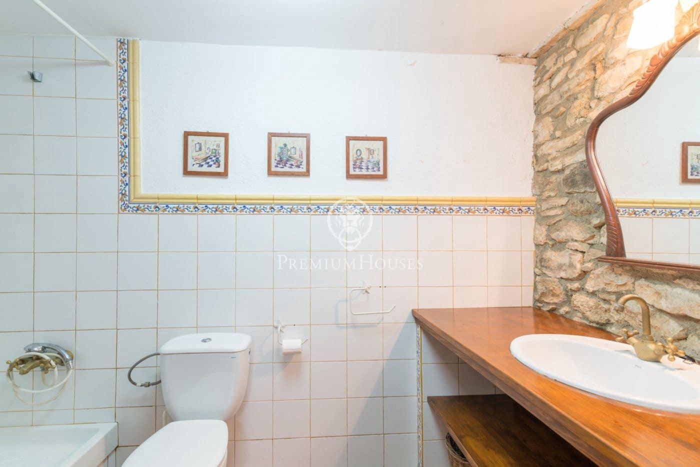 12 soveværelse Finca/Landehus til salg i El Catllar med swimmingpool - € 800.000 (Ref: 6197883)