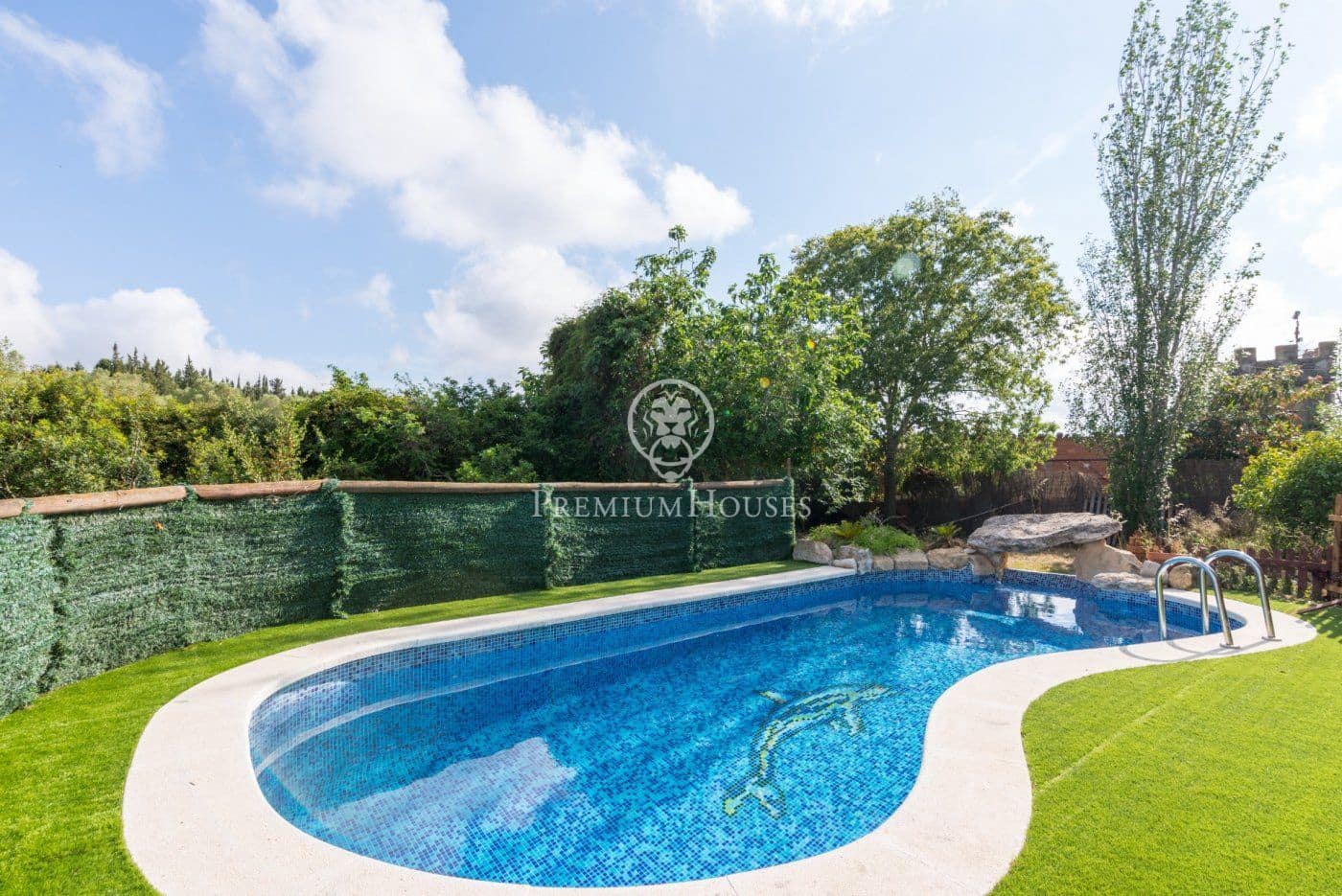 12 soveværelse Finca/Landehus til salg i El Catllar med swimmingpool - € 800.000 (Ref: 6197883)