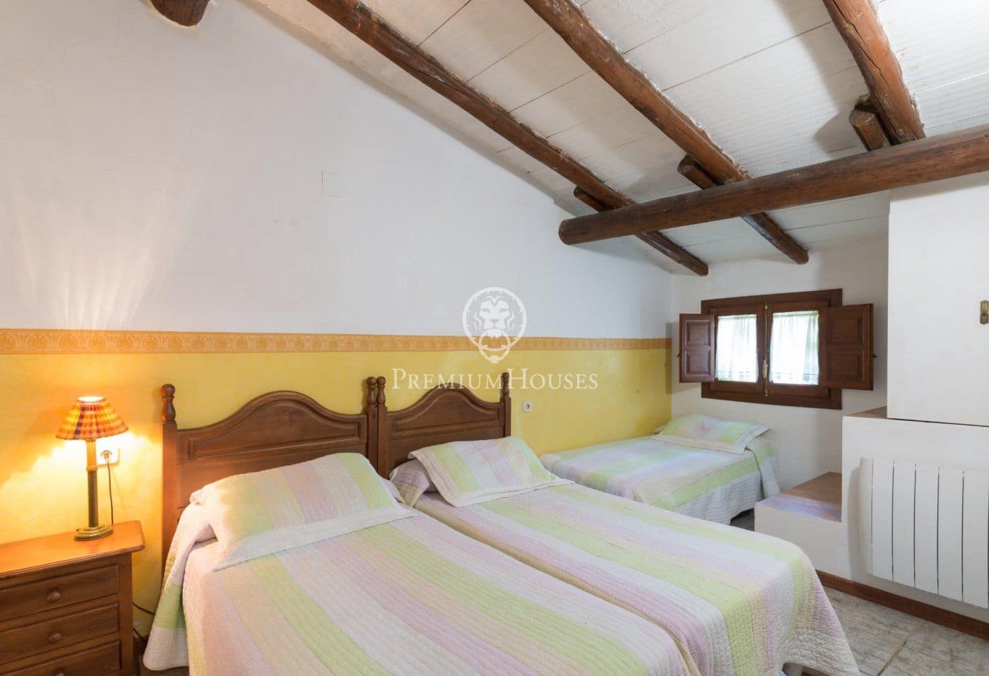 12 soveværelse Finca/Landehus til salg i El Catllar med swimmingpool - € 800.000 (Ref: 6197883)