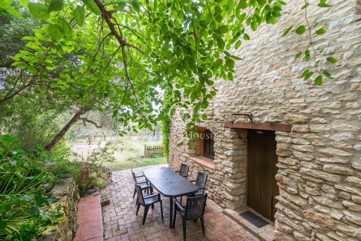 12 soveværelse Finca/Landehus til salg i El Catllar med swimmingpool - € 800.000 (Ref: 6197883)