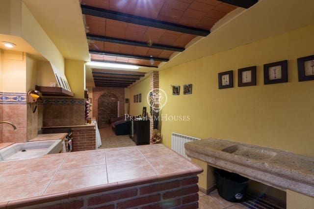 12 sypialnia Finka/Dom wiejski na sprzedaż w El Catllar z basenem - 800 000 € (Ref: 6197883)