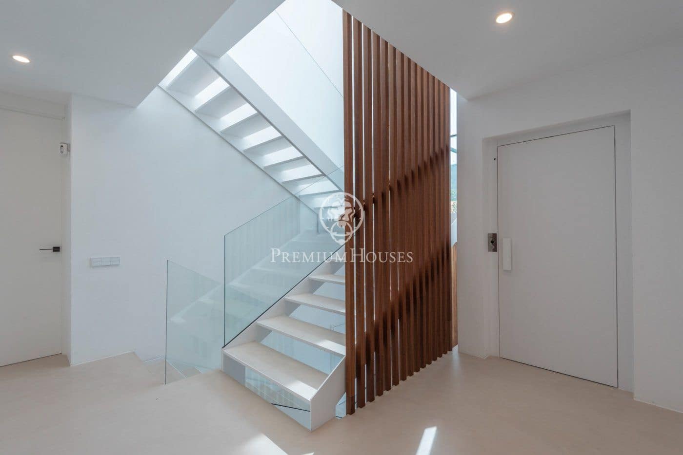 6 soveværelse Villa til salg i Castelldefels med swimmingpool garage - € 3.600.000 (Ref: 6546863)