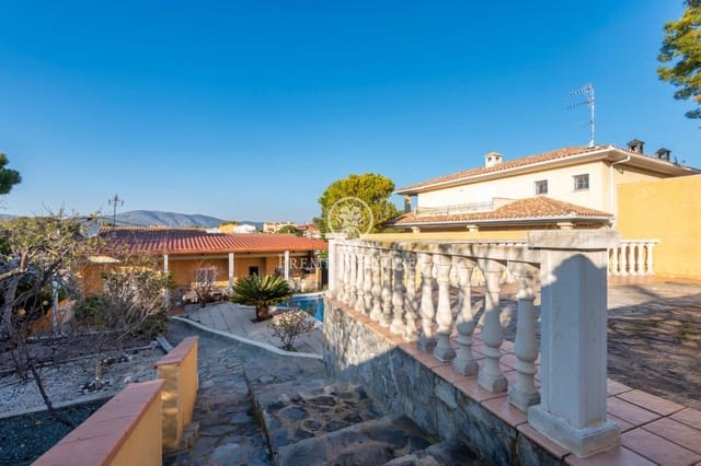 3 chambre Villa/Maison à vendre à Sant Pere de Ribes avec piscine garage - 490 000 € (Ref: 6604827)