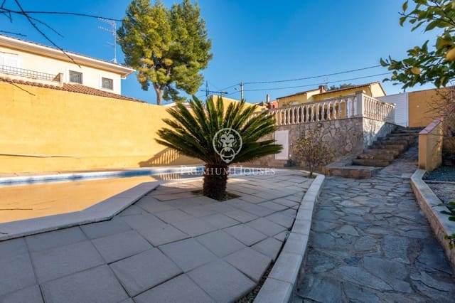 3 chambre Villa/Maison à vendre à Sant Pere de Ribes avec piscine garage - 490 000 € (Ref: 6604827)