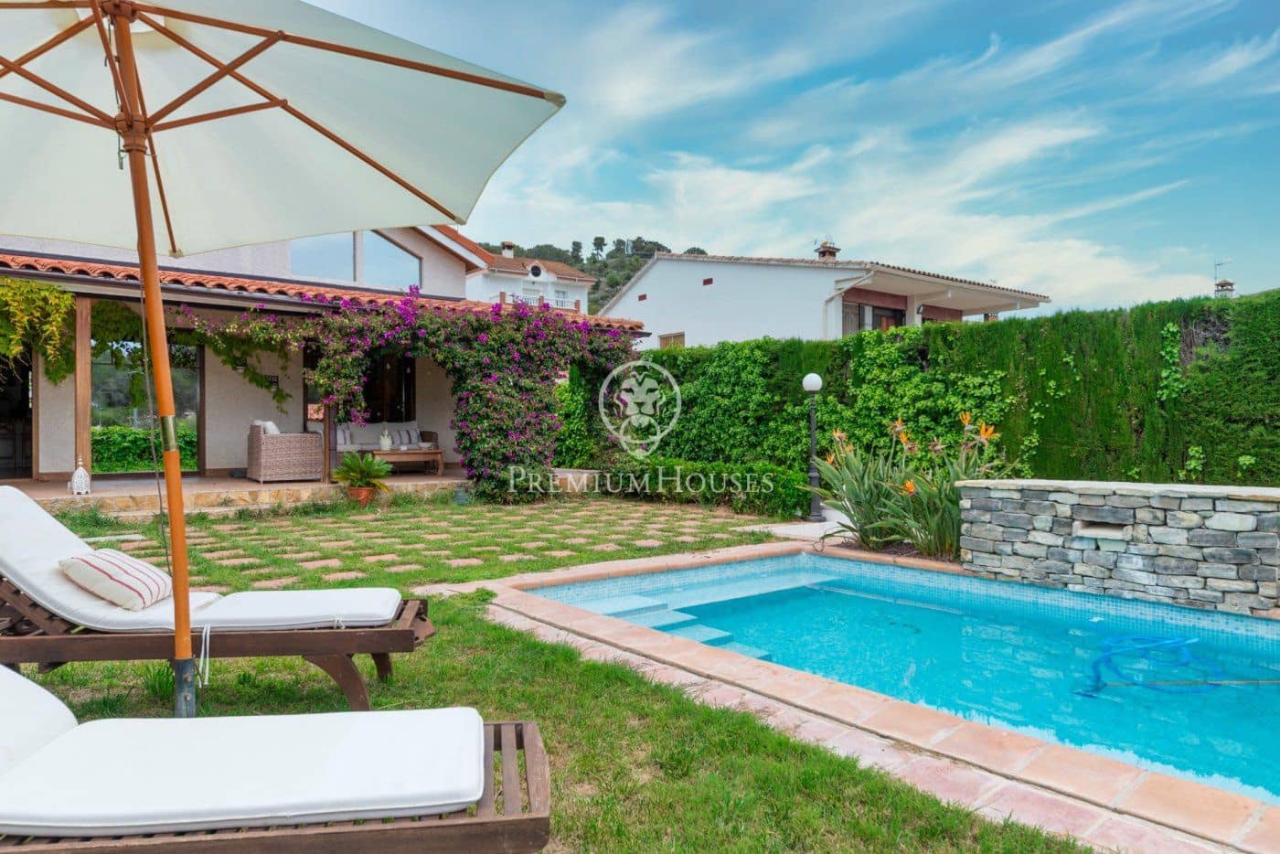 4 soverom Villa til salgs i Sant Pere de Ribes med svømmebasseng garasje - € 730 000 (Ref: 6824794)