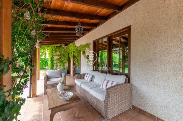 4 soverom Villa til salgs i Sant Pere de Ribes med svømmebasseng garasje - € 730 000 (Ref: 6824794)