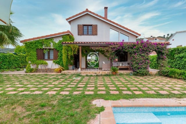 4 soverom Villa til salgs i Sant Pere de Ribes med svømmebasseng garasje - € 730 000 (Ref: 6824794)