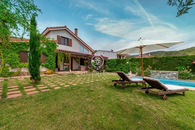 4 soverom Villa til salgs i Sant Pere de Ribes med svømmebasseng garasje - € 730 000 (Ref: 6824794)