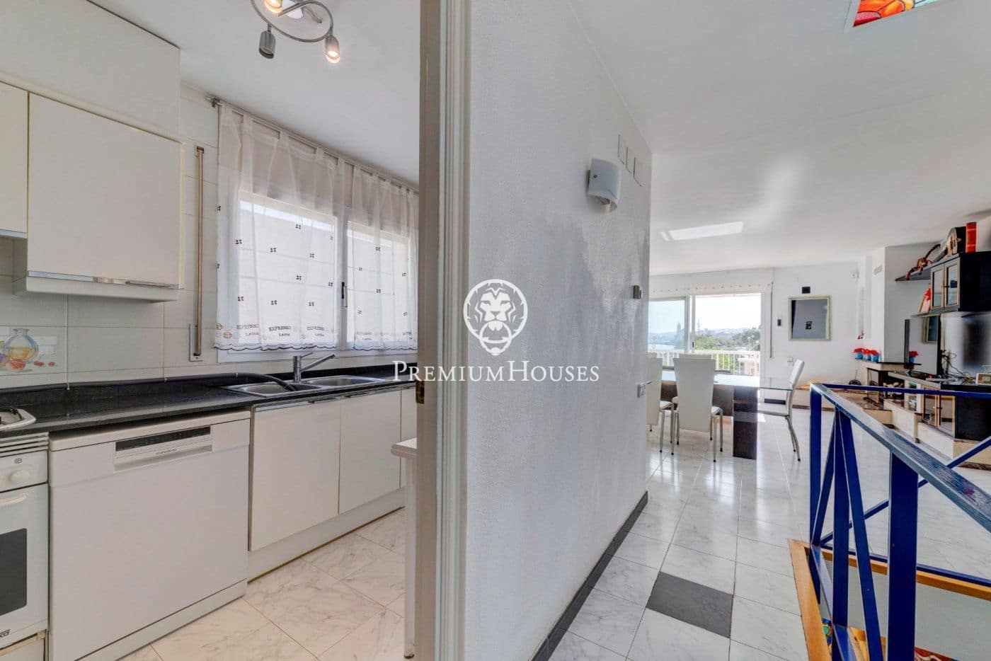 5 slaapkamer Rijtjeshuis te koop in Sitges met garage - € 1.200.000 (Ref: 6876139)