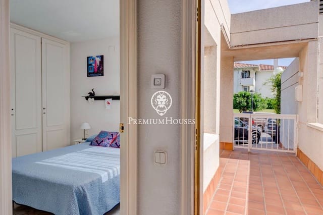 5 soverom Rekkehus til salgs i Sitges med garasje - € 1 200 000 (Ref: 6876139)