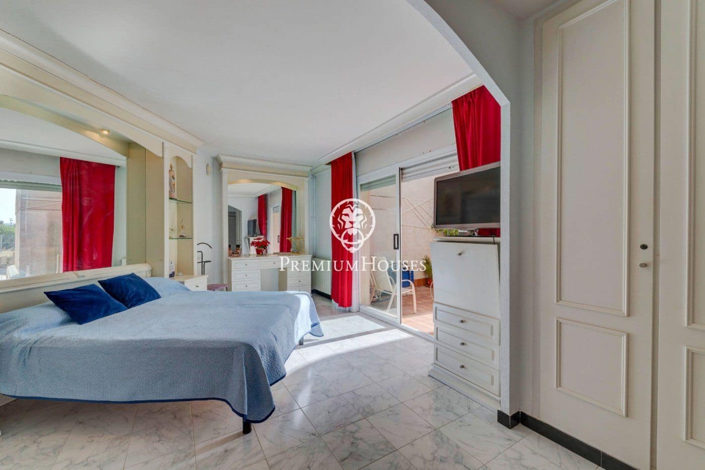 5 slaapkamer Rijtjeshuis te koop in Sitges met garage - € 1.200.000 (Ref: 6876139)